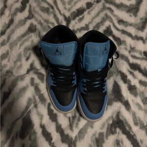 Nike Air Jordan 1 High | Black & Light Blue
